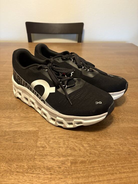 Athletic_Shoes